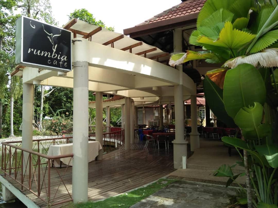 Felda Residence Hot Springs Sungkai Exterior photo