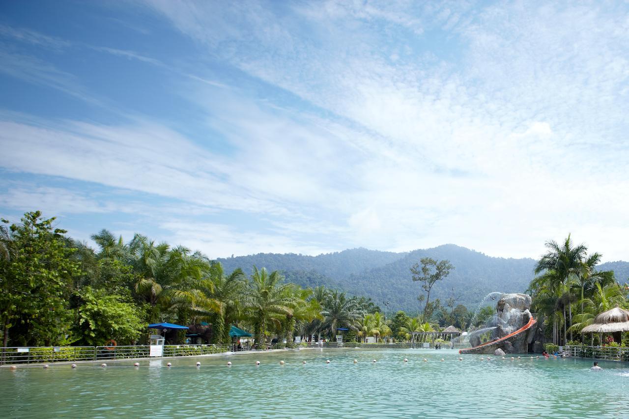 Hotel Felda Residence Hot Springs Sungkai Exterior photo