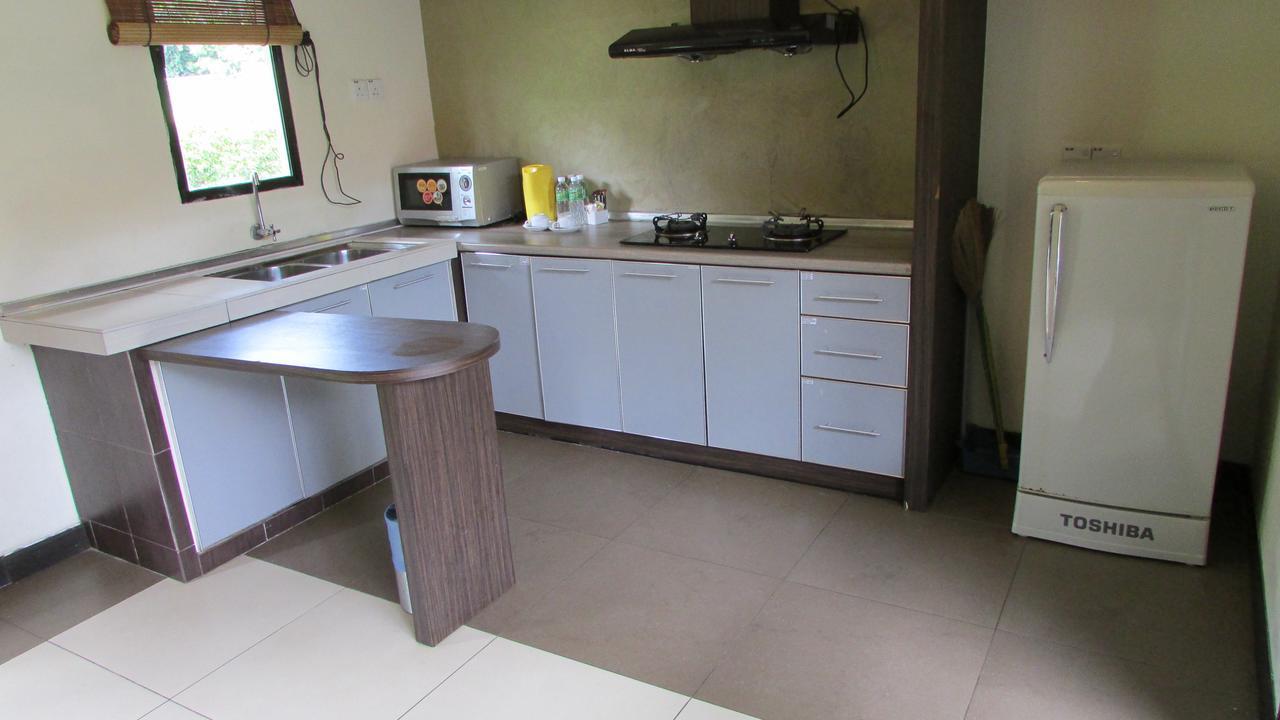 Hotel Felda Residence Hot Springs Sungkai Exterior photo