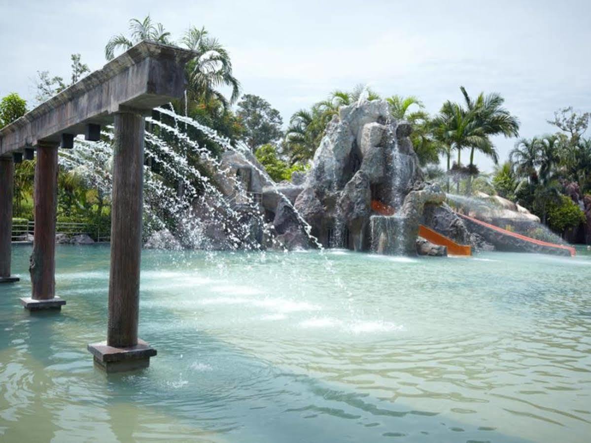 Felda Residence Hot Springs Sungkai Exterior photo